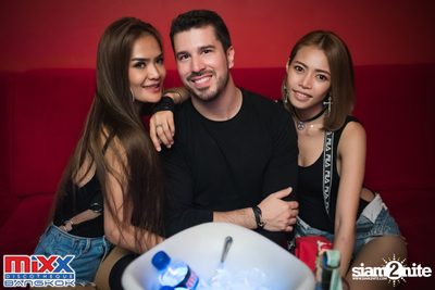 Hot Pants Meets Stilettos Party at MIXX Bangkok — photo 84