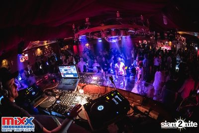 Hot Pants Meets Stilettos Party at MIXX Bangkok — photo 104