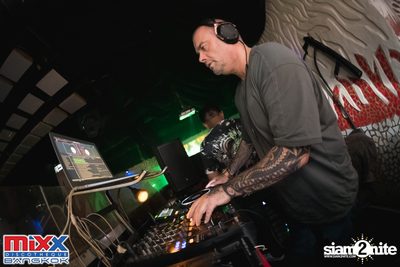 Hot Pants Meets Stilettos Party at MIXX Bangkok — photo 115