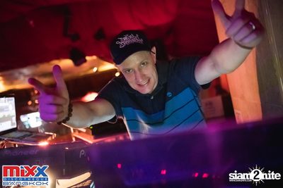Hot Pants Meets Stilettos Party at MIXX Bangkok — photo 121
