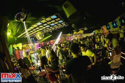Hot Pants Meets Stilettos Party at MIXX Bangkok — photo 136