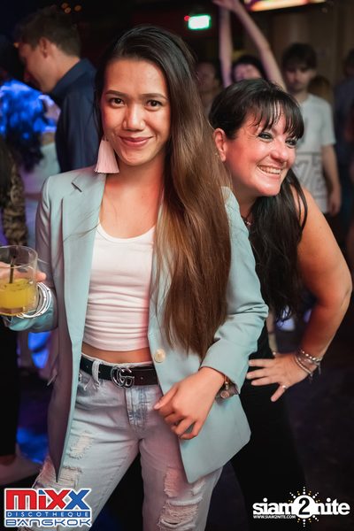 Hot Pants Meets Stilettos Party at MIXX Bangkok — photo 142