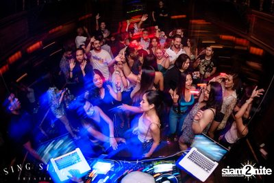 BLING IT กับ Bangkok Invaders ที่ ซิง ซิง เธียเตอร์ — photo 37