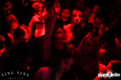 BLING IT กับ Bangkok Invaders ที่ ซิง ซิง เธียเตอร์ — photo 39