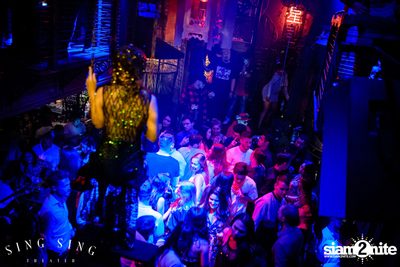BLING IT กับ Bangkok Invaders ที่ ซิง ซิง เธียเตอร์ — photo 66