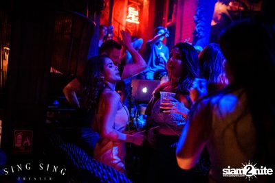 BLING IT กับ Bangkok Invaders ที่ ซิง ซิง เธียเตอร์ — photo 74