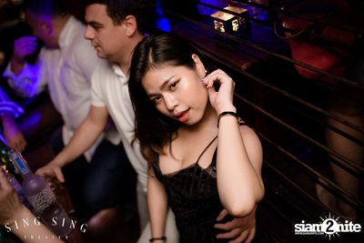 BLING IT กับ Bangkok Invaders ที่ ซิง ซิง เธียเตอร์ — photo 75