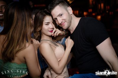 BLING IT กับ Bangkok Invaders ที่ ซิง ซิง เธียเตอร์ — photo 81