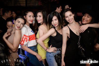 BLING IT กับ Bangkok Invaders ที่ ซิง ซิง เธียเตอร์ — photo 111