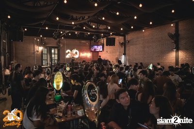 Whatcharawale x Ake Surachet at 20Something Bar — photo 1