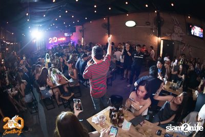 Whatcharawale x Ake Surachet at 20Something Bar — photo 31