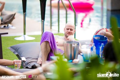 Splash Pool Party at SPLASH at Aloft — photo 6