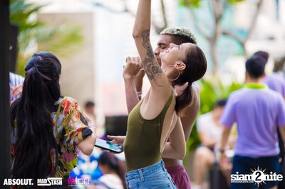 Splash Pool Party at SPLASH at Aloft — photo 16
