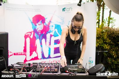 Splash Pool Party at SPLASH at Aloft — photo 30