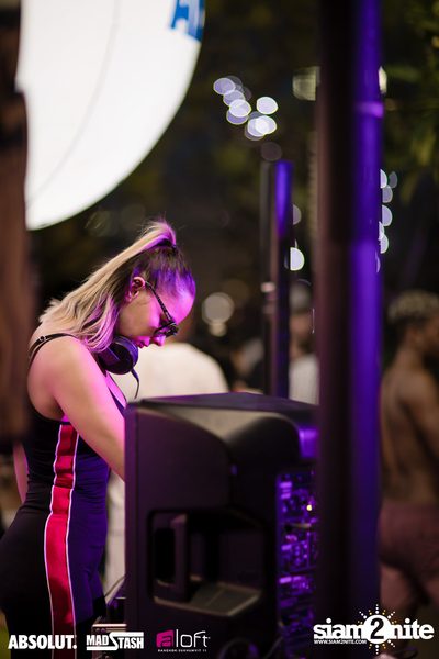 Splash Pool Party at SPLASH at Aloft — photo 70