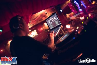 Sugar n Cream at MIXX Bangkok — photo 25