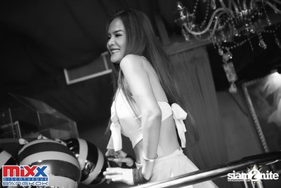 Sugar n Cream at MIXX Bangkok — photo 31