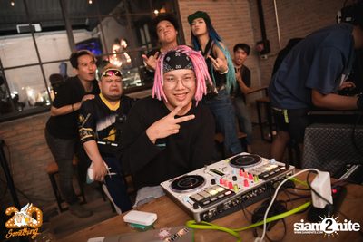 Dome Pakorn Lam at 20Something Bar — photo 27