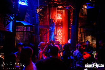 BLING IT กับ Bangkok Invaders ที่ ซิง ซิง เธียเตอร์ — photo 19