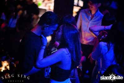 BLING IT กับ Bangkok Invaders ที่ ซิง ซิง เธียเตอร์ — photo 51