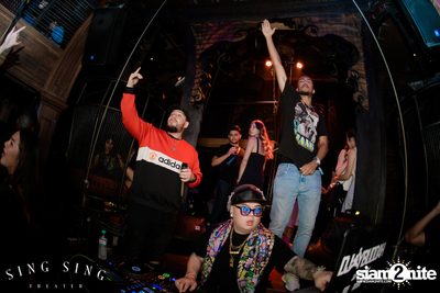 BLING IT กับ Bangkok Invaders ที่ ซิง ซิง เธียเตอร์ — photo 73