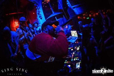 BLING IT กับ Bangkok Invaders ที่ ซิง ซิง เธียเตอร์ — photo 89
