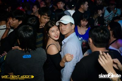 YUPP!! Network กับ HIGHHOT × LAZYLOXY × OG-ANIC ที่ บาร์ เน็กซ์ ดอร์ — photo 15