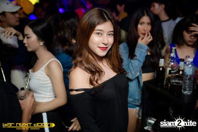 YUPP!! Network กับ HIGHHOT × LAZYLOXY × OG-ANIC ที่ บาร์ เน็กซ์ ดอร์ — photo 21