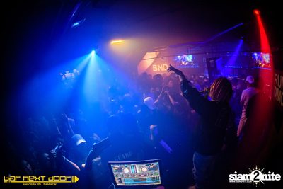 YUPP!! Network กับ HIGHHOT × LAZYLOXY × OG-ANIC ที่ บาร์ เน็กซ์ ดอร์ — photo 46