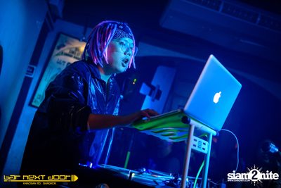 YUPP!! Network กับ HIGHHOT × LAZYLOXY × OG-ANIC ที่ บาร์ เน็กซ์ ดอร์ — photo 52