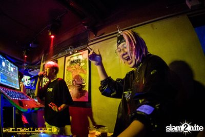 YUPP!! Network กับ HIGHHOT × LAZYLOXY × OG-ANIC ที่ บาร์ เน็กซ์ ดอร์ — photo 67