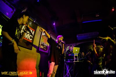 YUPP!! Network กับ HIGHHOT × LAZYLOXY × OG-ANIC ที่ บาร์ เน็กซ์ ดอร์ — photo 84