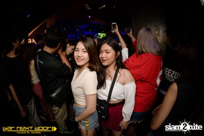YUPP!! Network กับ HIGHHOT × LAZYLOXY × OG-ANIC ที่ บาร์ เน็กซ์ ดอร์ — photo 93