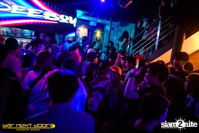 YUPP!! Network กับ HIGHHOT × LAZYLOXY × OG-ANIC ที่ บาร์ เน็กซ์ ดอร์ — photo 133