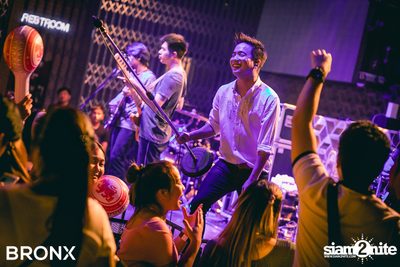 Za Day by Soda Singha: Tattoo Colour ที่ บรองซ์ — photo 98