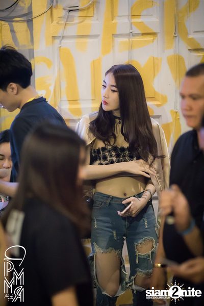 Pleasemakemyroom: Cocktail at DND Club — photo 7