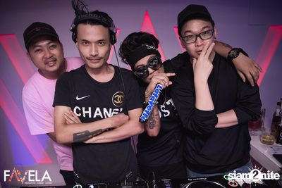 Friday Night at Favela Thonglor — photo 38