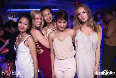 Friday Night at Favela Thonglor — photo 41