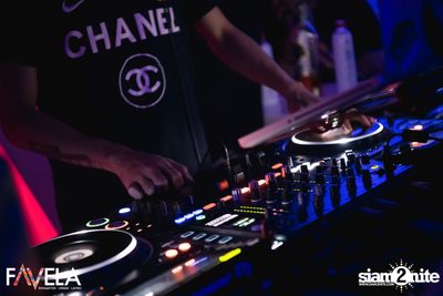 Friday Night at Favela Thonglor — photo 48