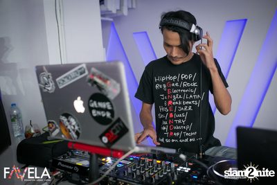 Saturday Night at Favela Thonglor — photo 2