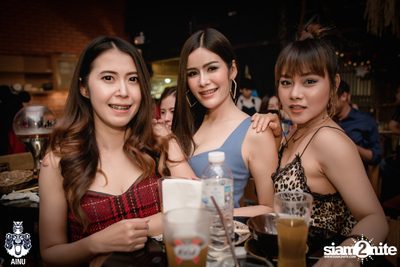 Christmas Eve at Ainu Bar — photo 21