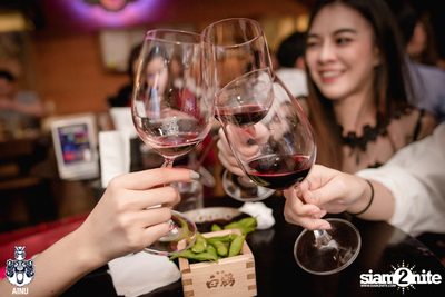 Christmas Eve at Ainu Bar — photo 32