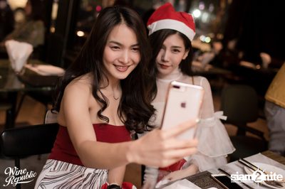 Christmas Night at Wine Republic — photo 8