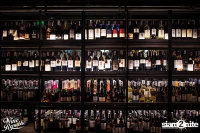 Christmas Night at Wine Republic — photo 12