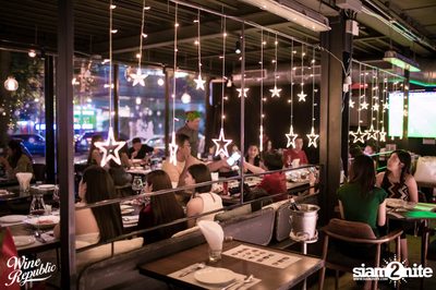 Christmas Night at Wine Republic — photo 15