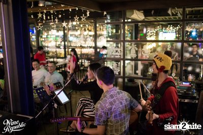 Christmas Night at Wine Republic — photo 50