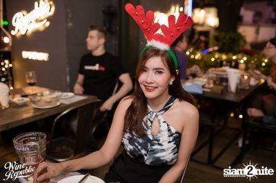 Christmas Night at Wine Republic — photo 51