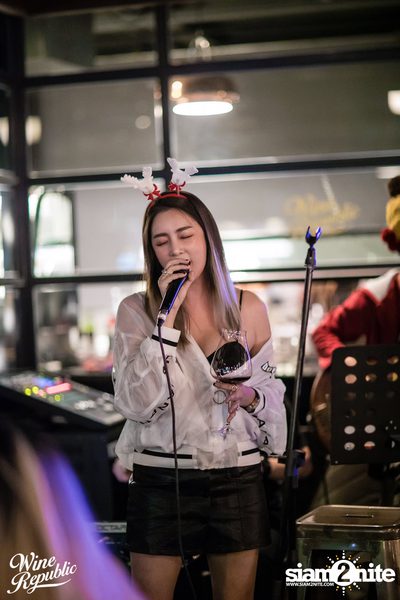 Christmas Night at Wine Republic — photo 79