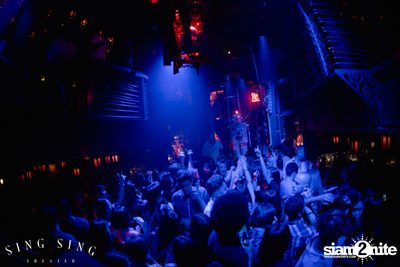 BLING IT กับ Bangkok Invaders ที่ ซิง ซิง เธียเตอร์ — photo 34