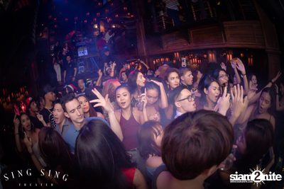 BLING IT กับ Bangkok Invaders ที่ ซิง ซิง เธียเตอร์ — photo 36